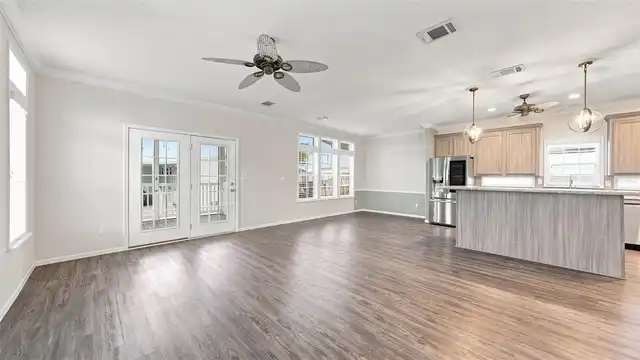 Listing Photo 22
