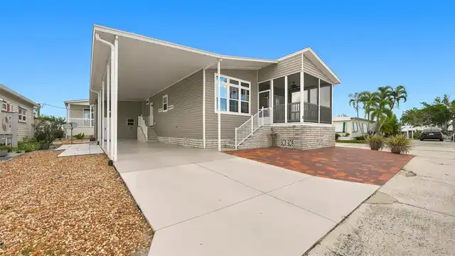 Listing Photo 34
