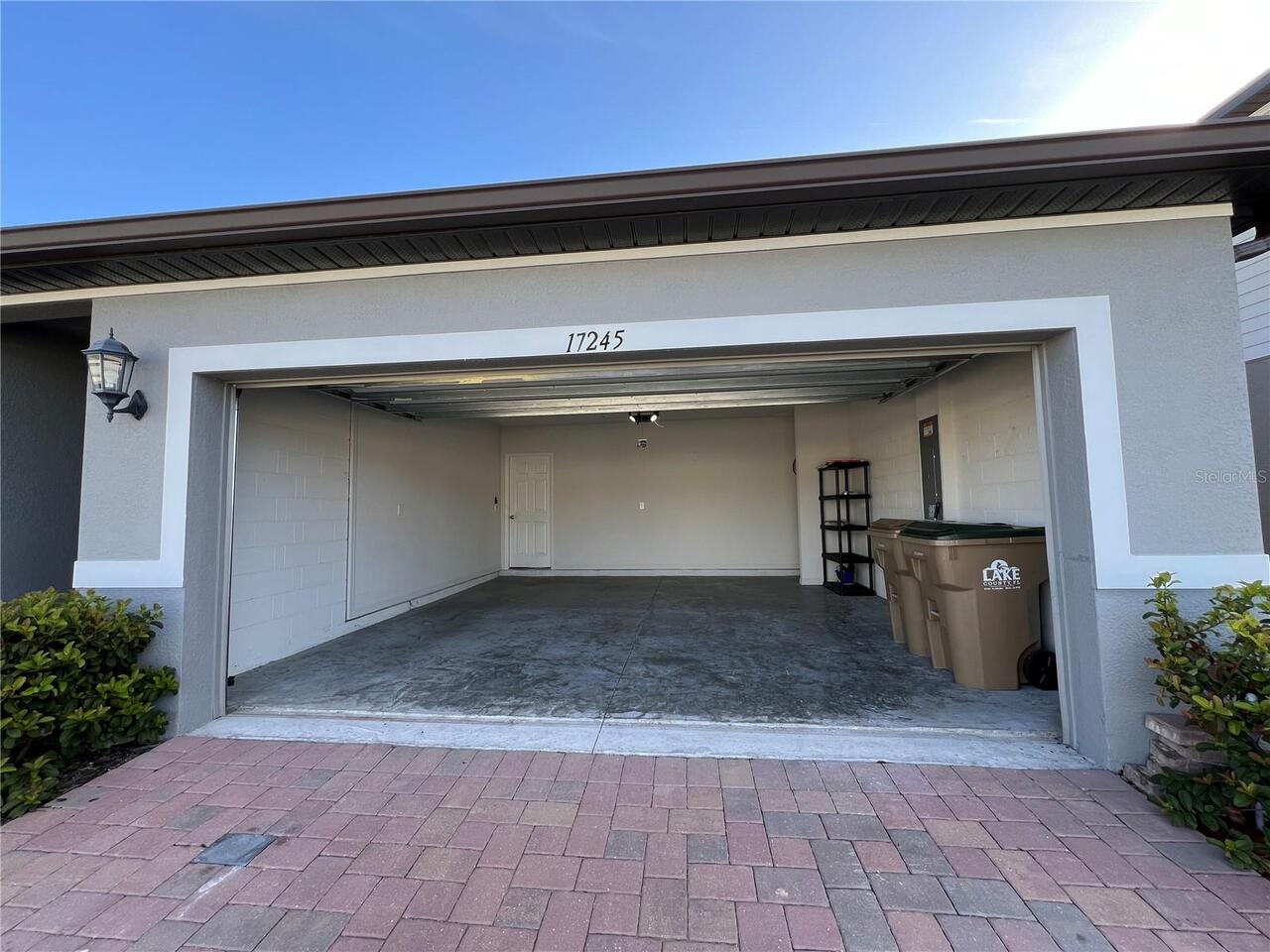 Listing Photo 10