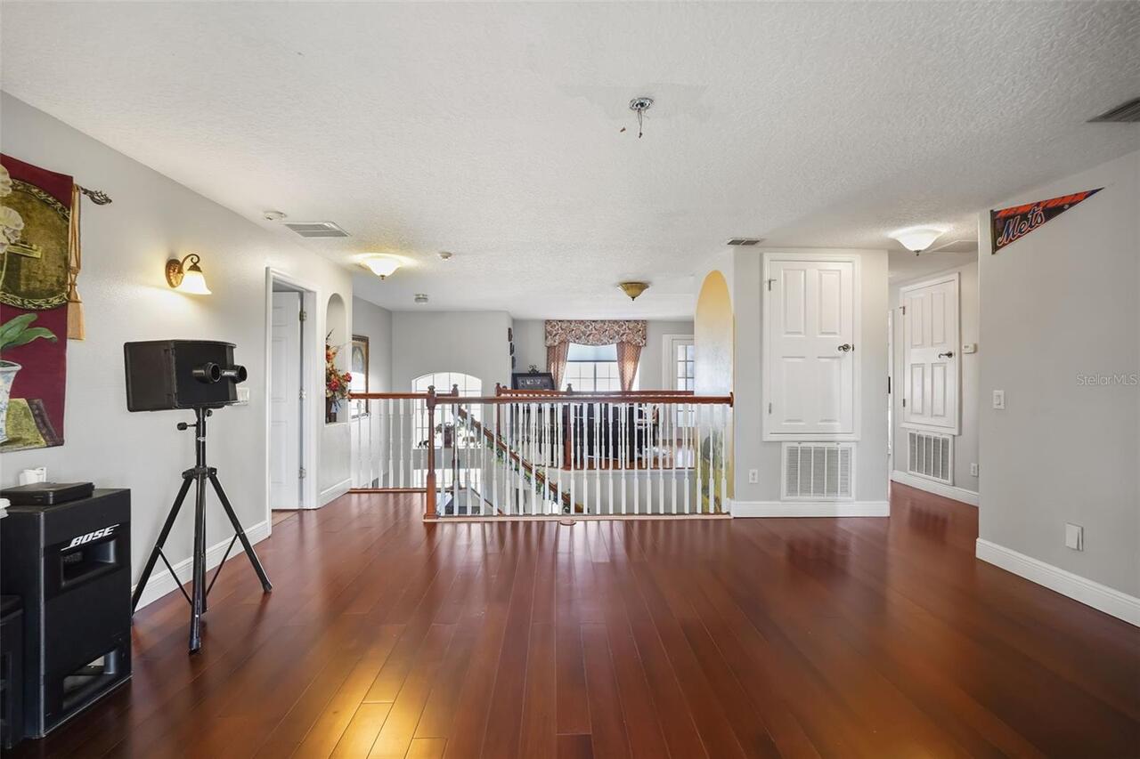 Listing Photo 17