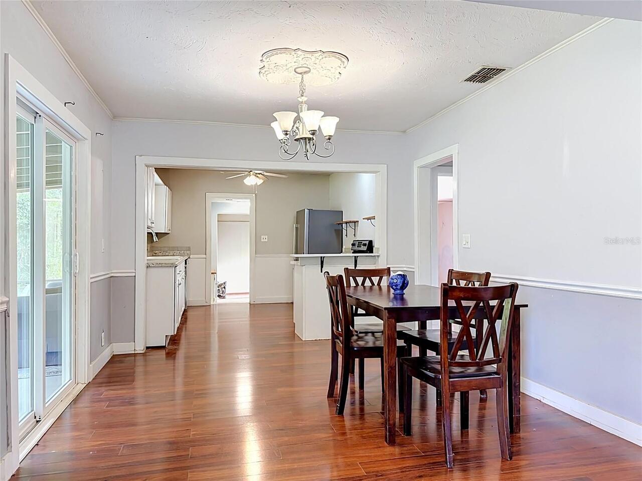 Listing Photo 14