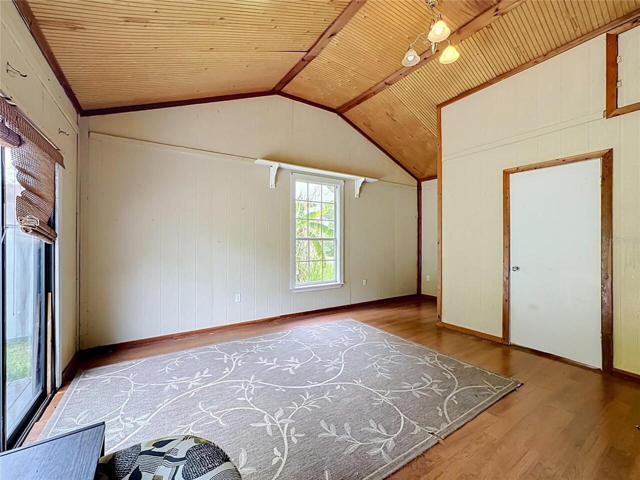 Listing Photo 18