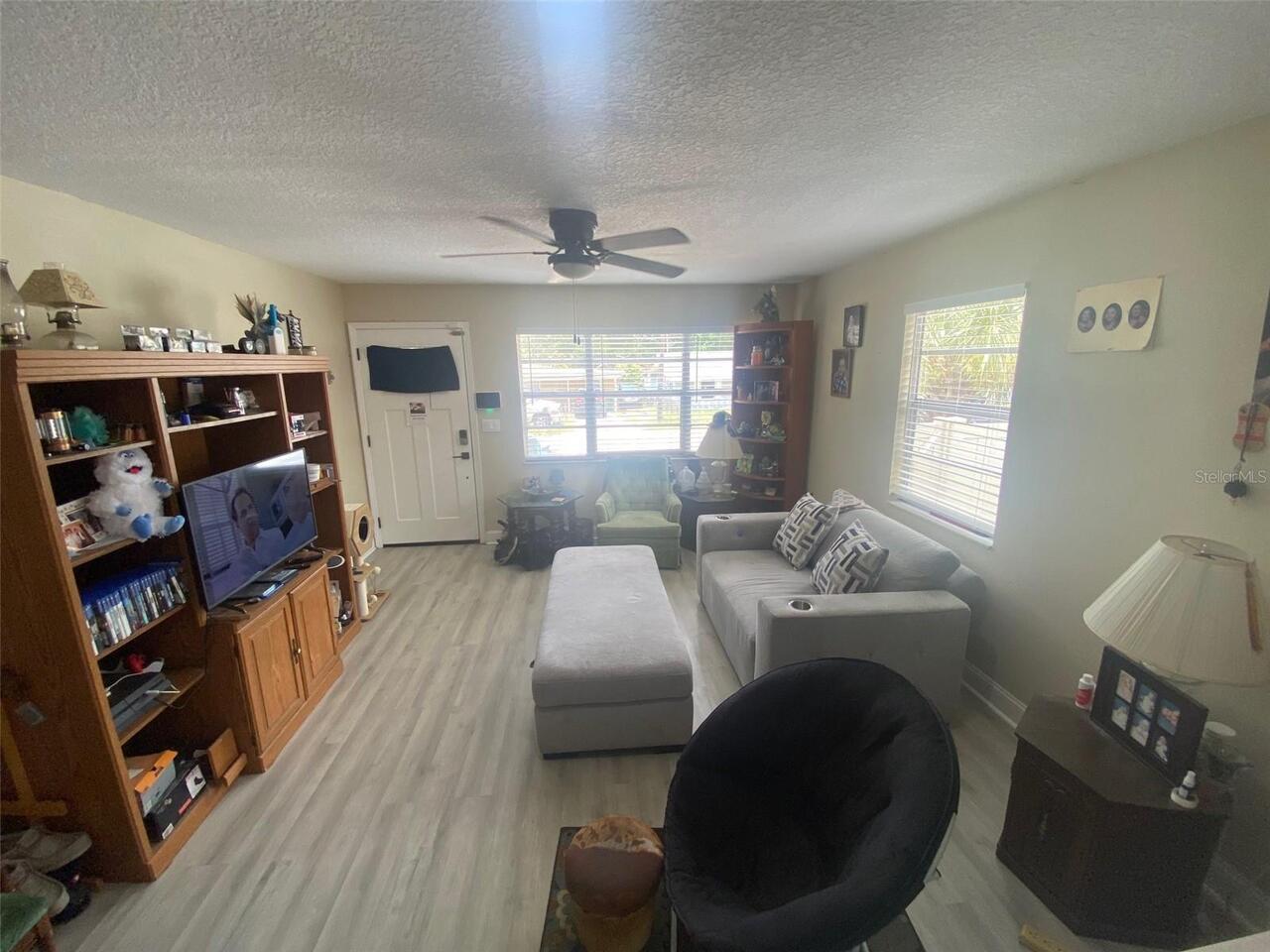 Listing Photo 6