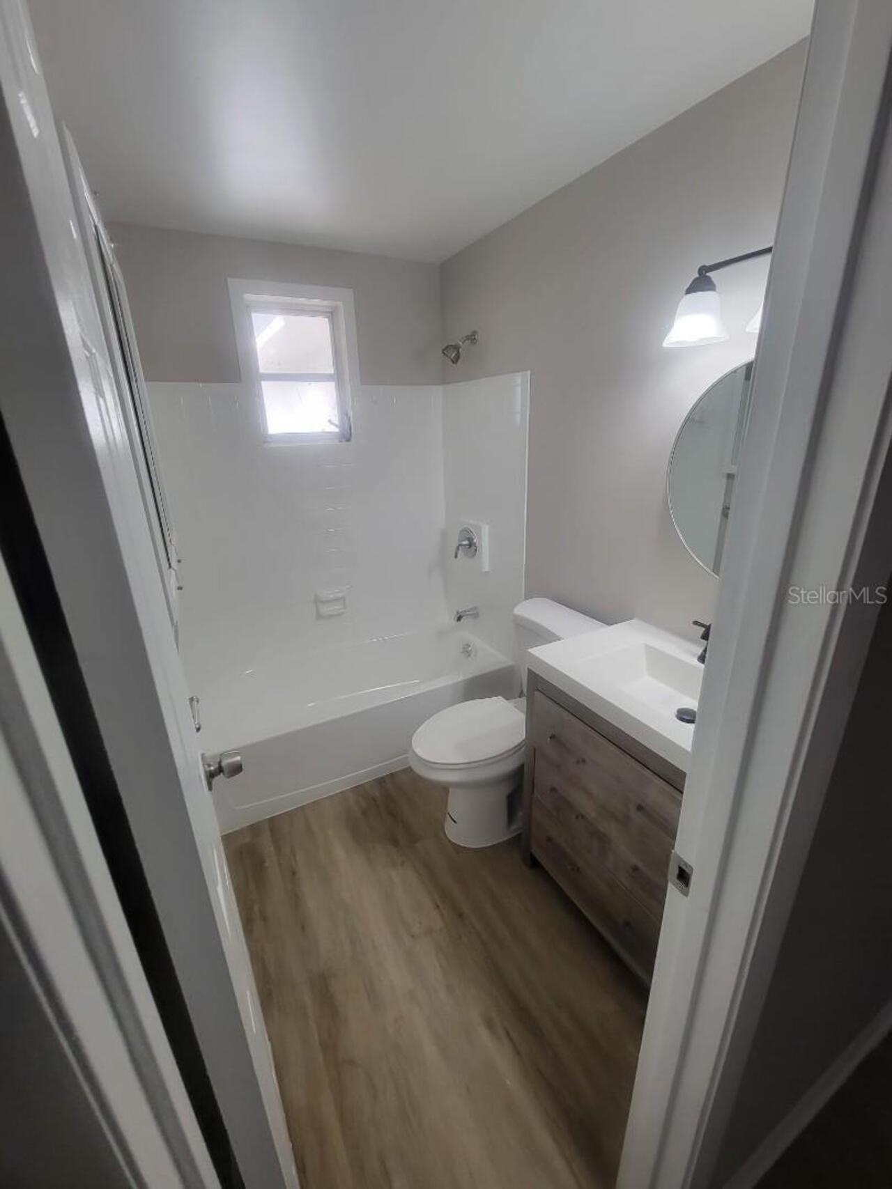 Listing Photo 10