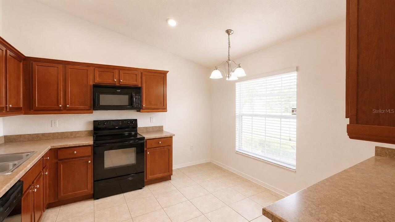 Listing Photo 14