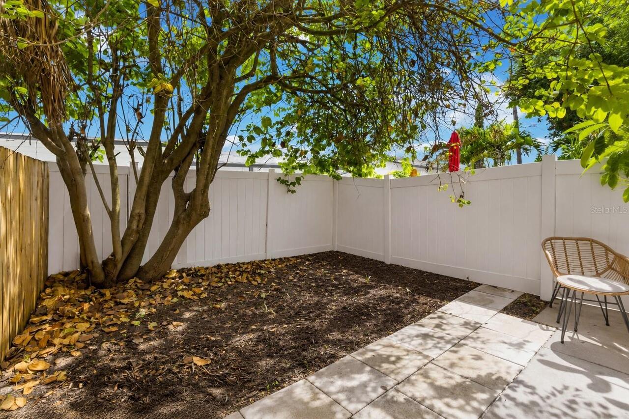 Listing Photo 17