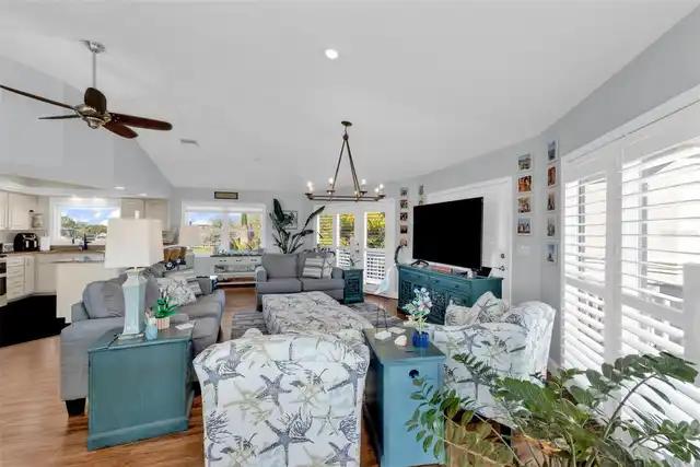 Listing Photo 19