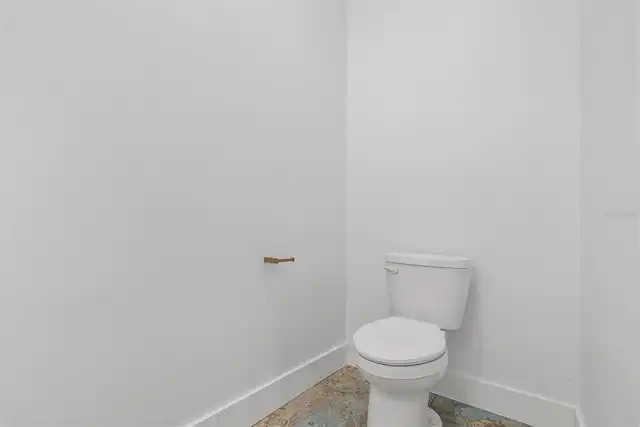 Listing Photo 43