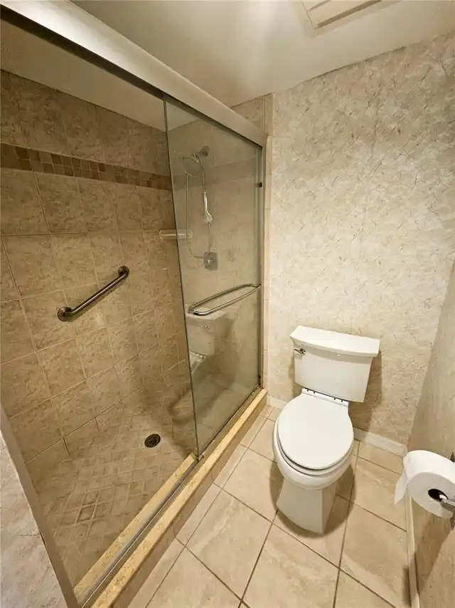 Listing Photo 24