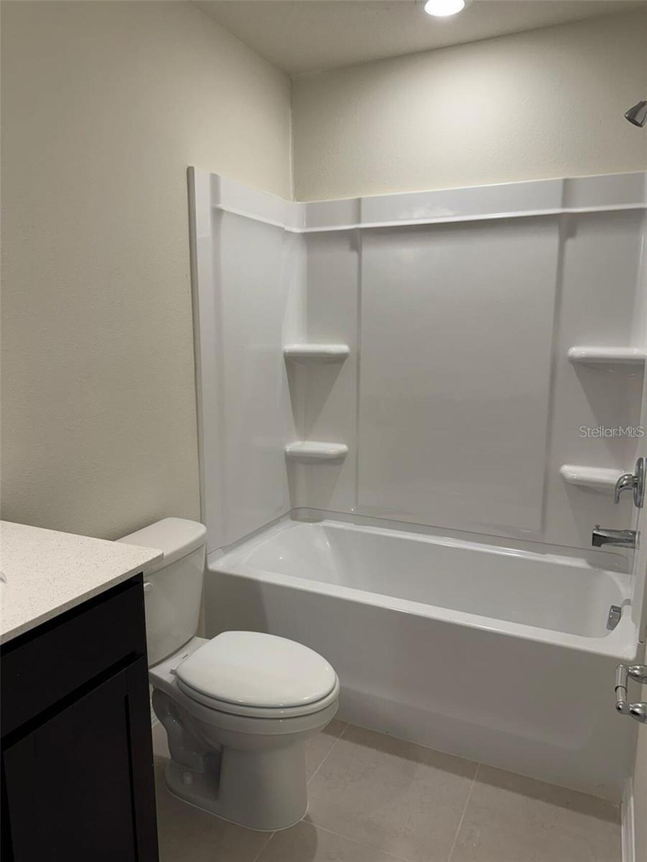 Listing Photo 12