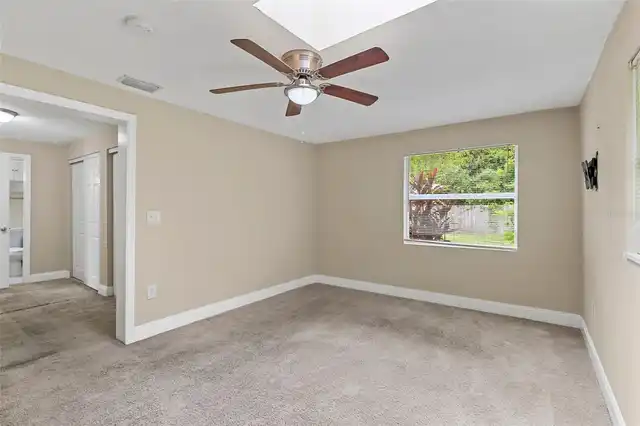 Listing Photo 28