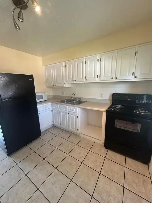 Listing Photo 7