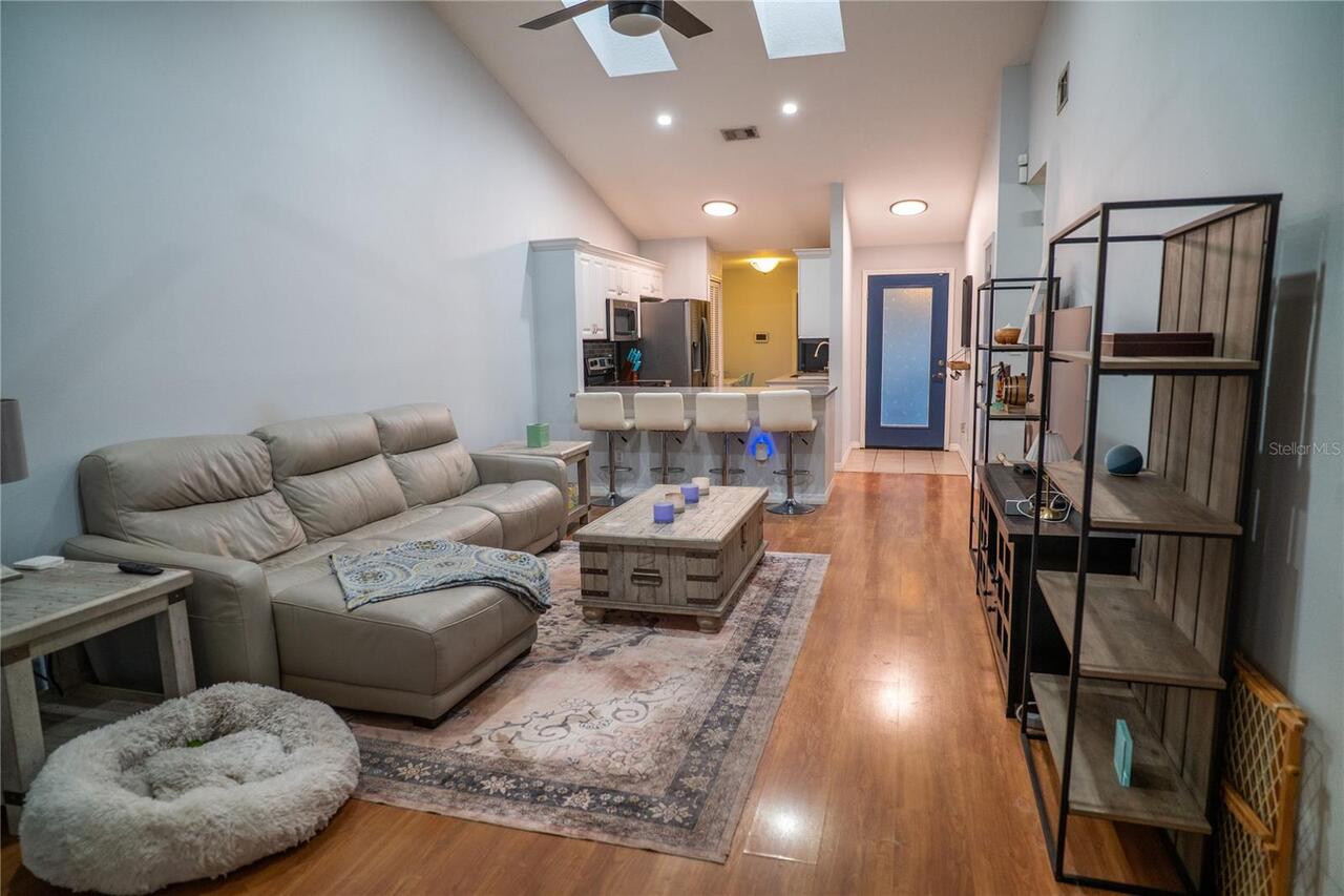 Listing Photo 11