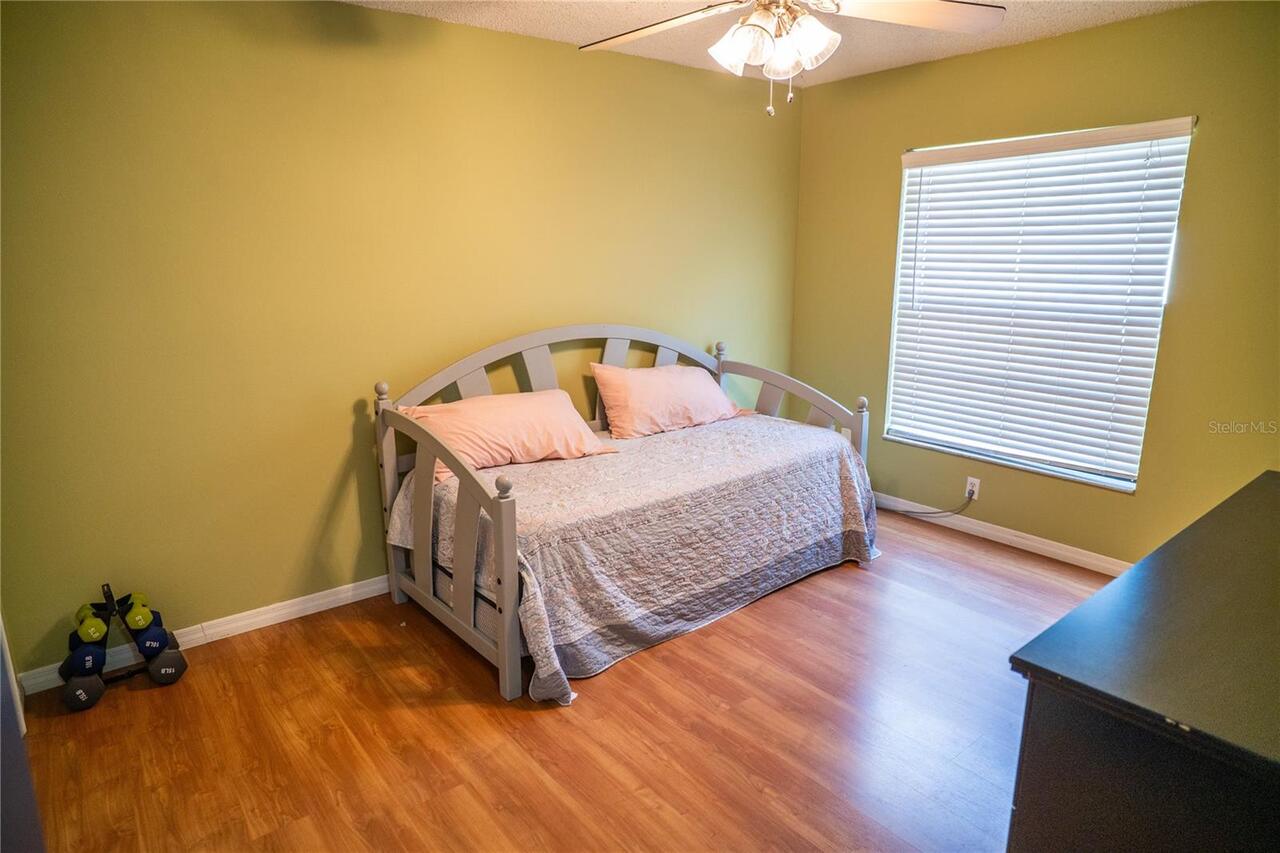 Listing Photo 16