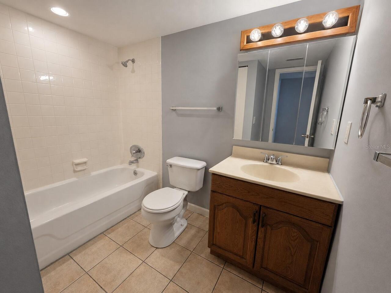 Listing Photo 14