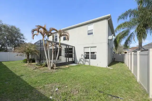 Listing Photo 9