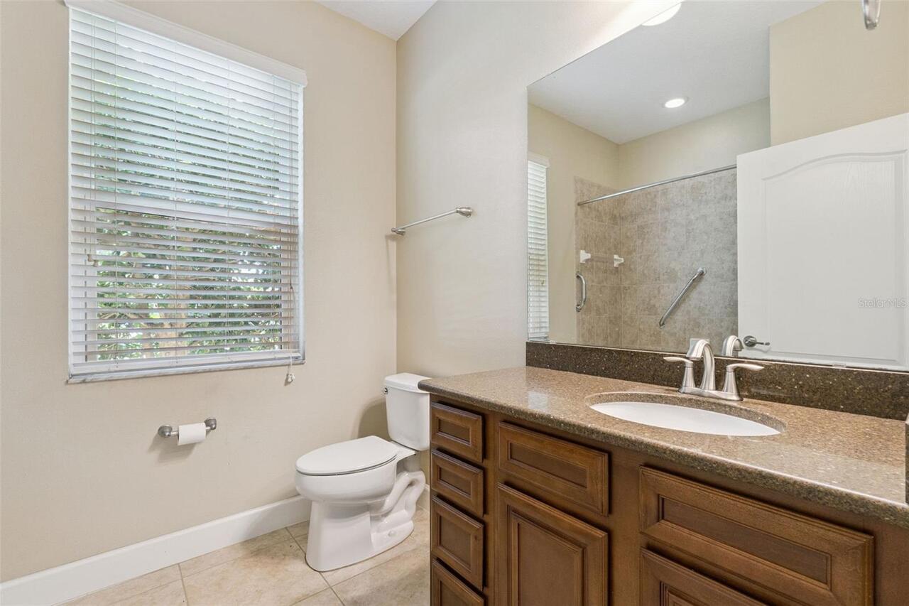 Listing Photo 16