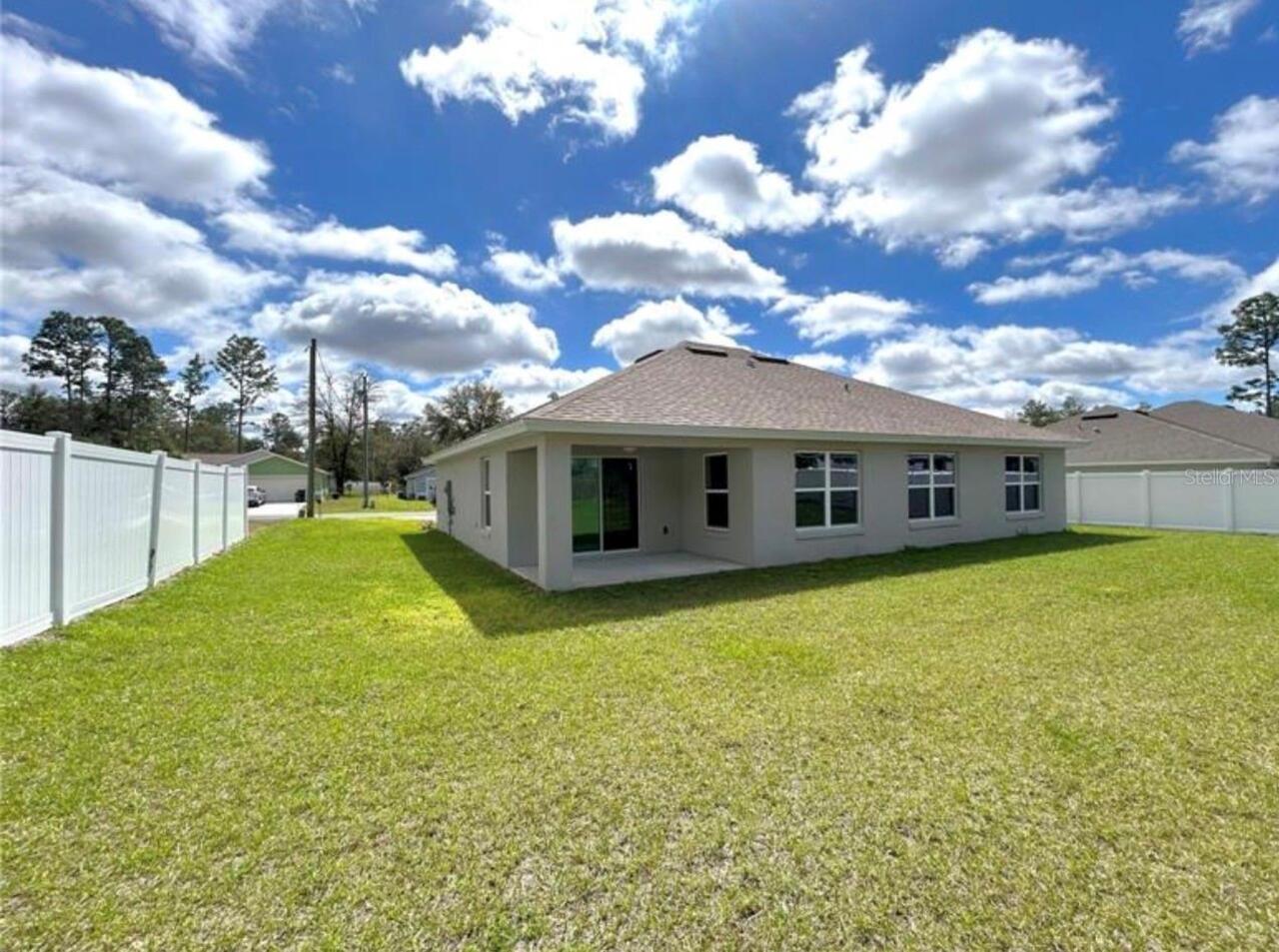 Listing Photo 8