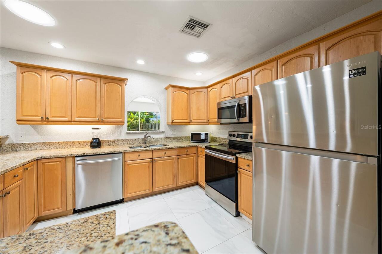 Listing Photo 18