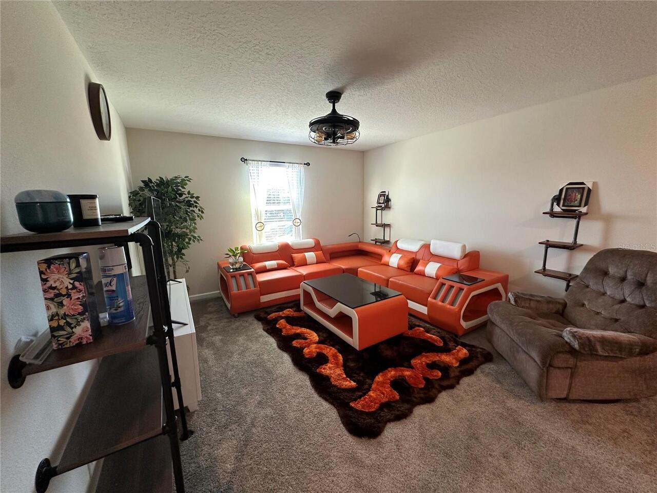Listing Photo 14