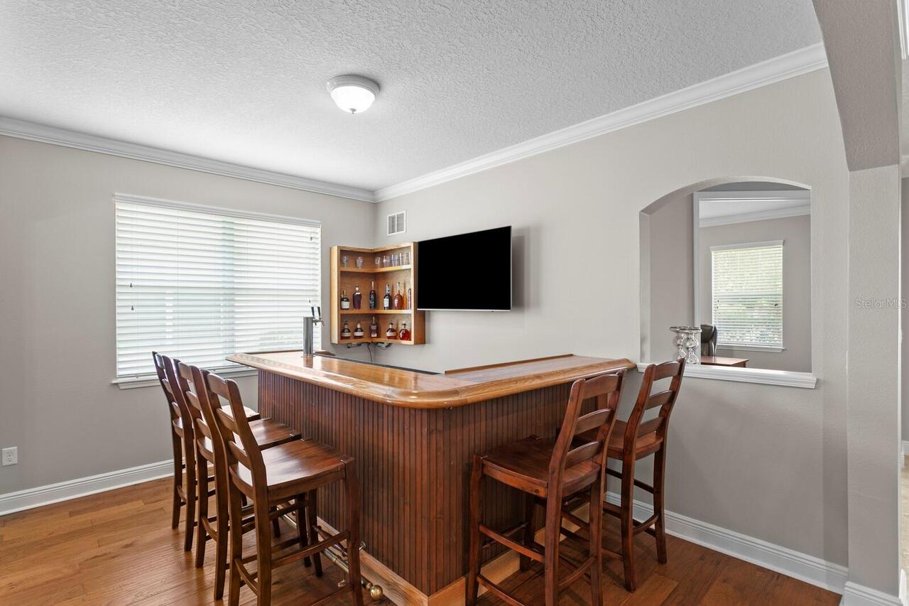Listing Photo 10