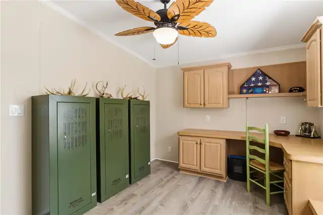 Listing Photo 22