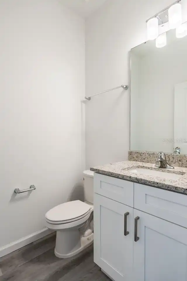 Listing Photo 7