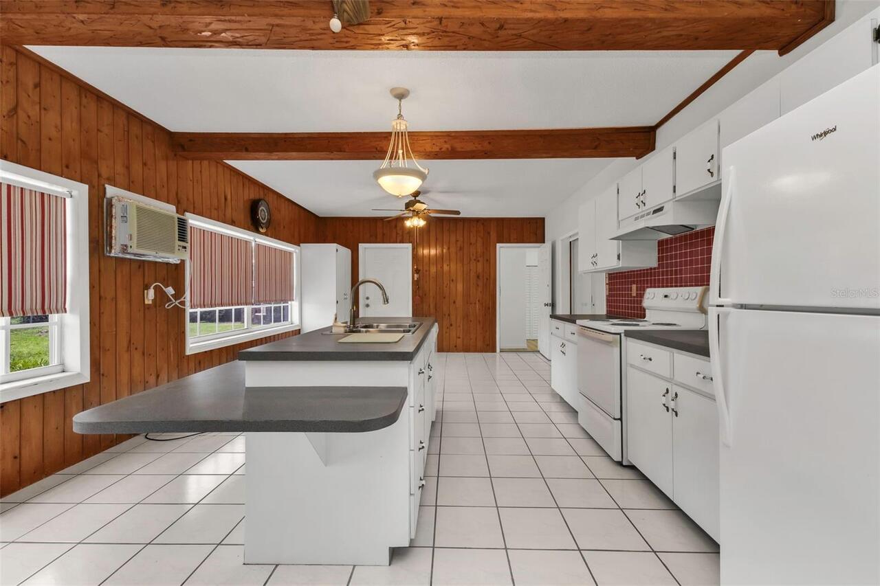 Listing Photo 15