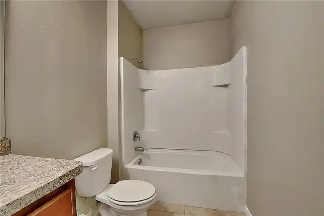 Listing Photo 14
