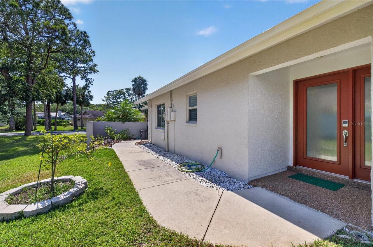Listing Photo 8
