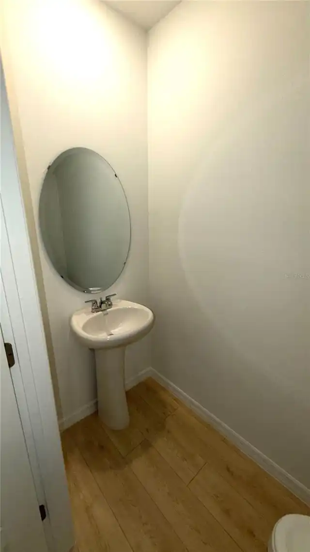 Listing Photo 9