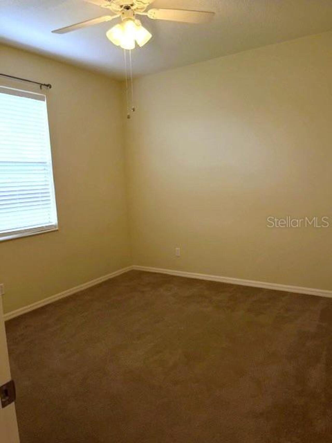 Listing Photo 12