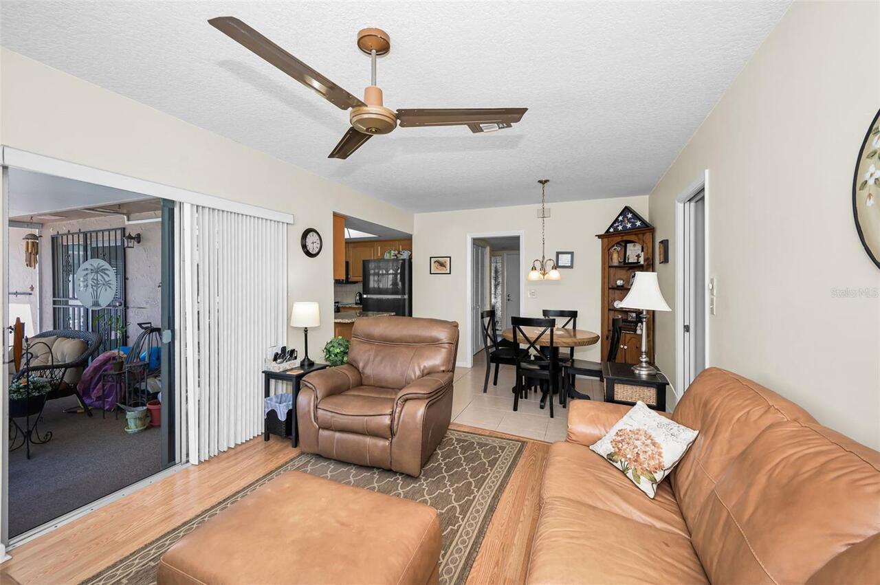 Listing Photo 11