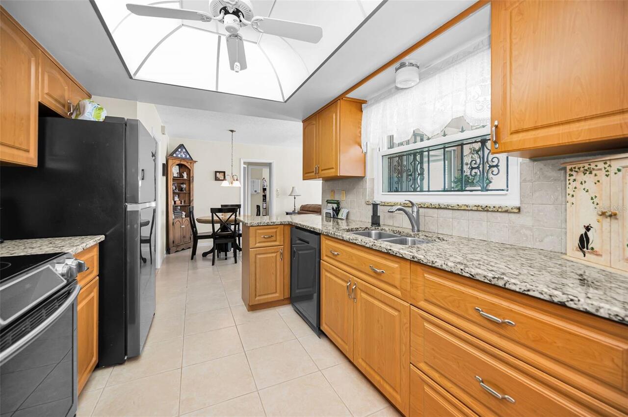 Listing Photo 15