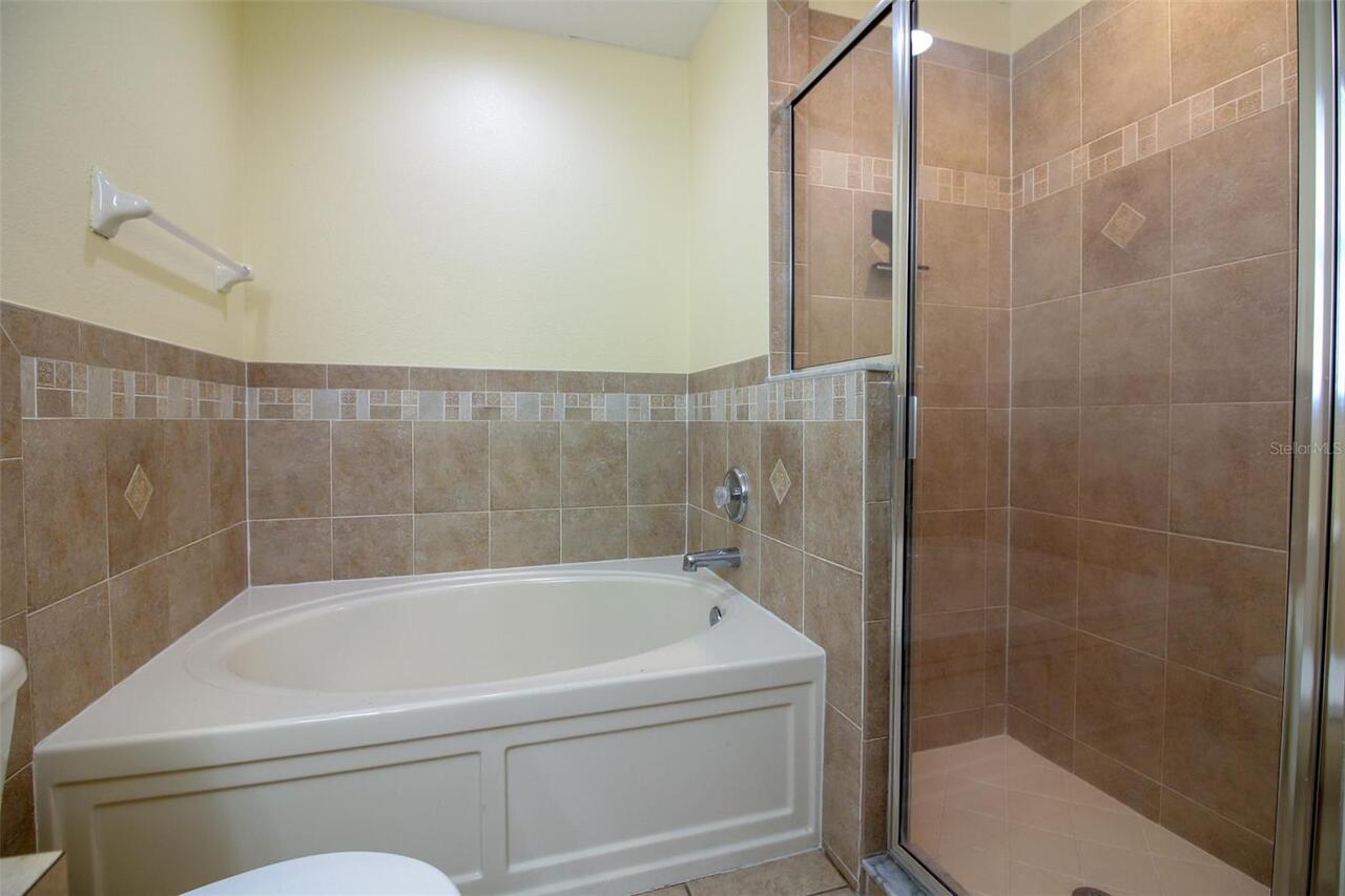 Listing Photo 14