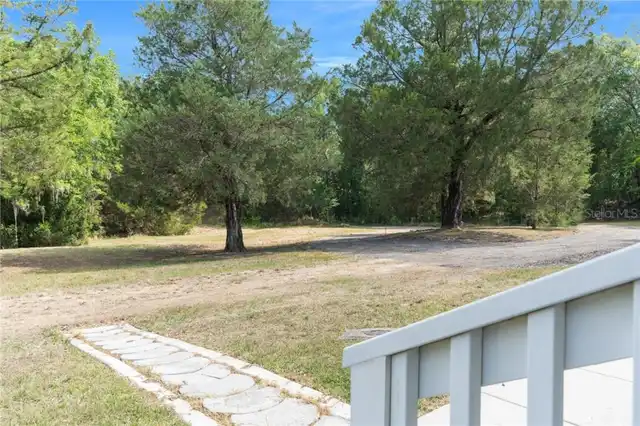 Listing Photo 14