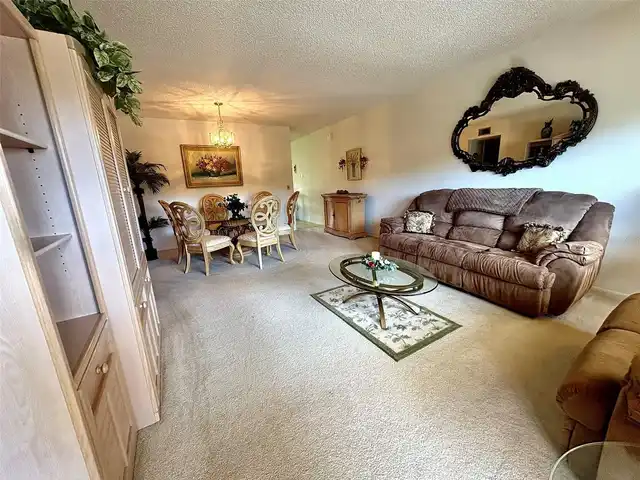 Listing Photo 7