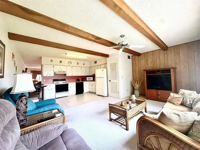 Listing Photo 15