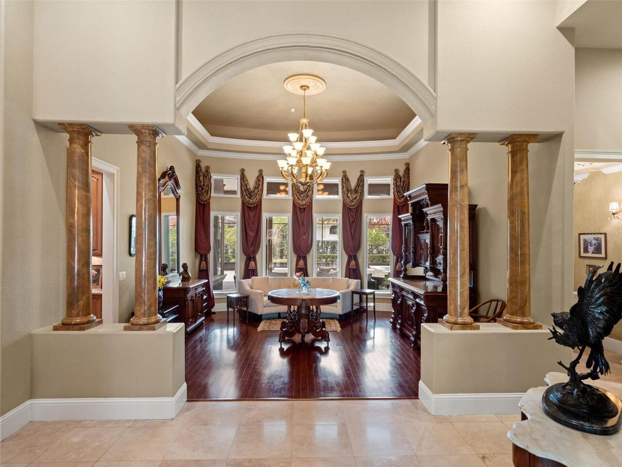 Listing Photo 8