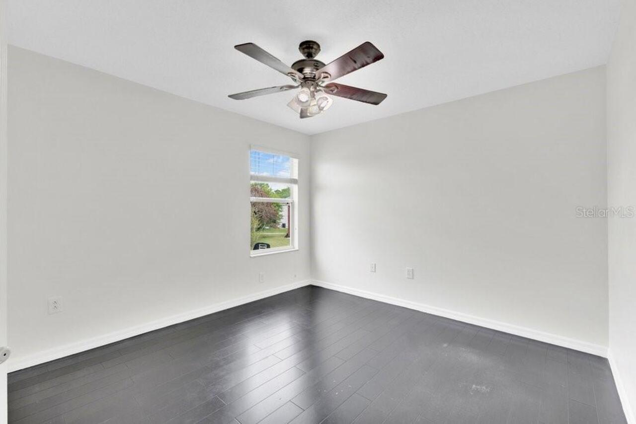 Listing Photo 14