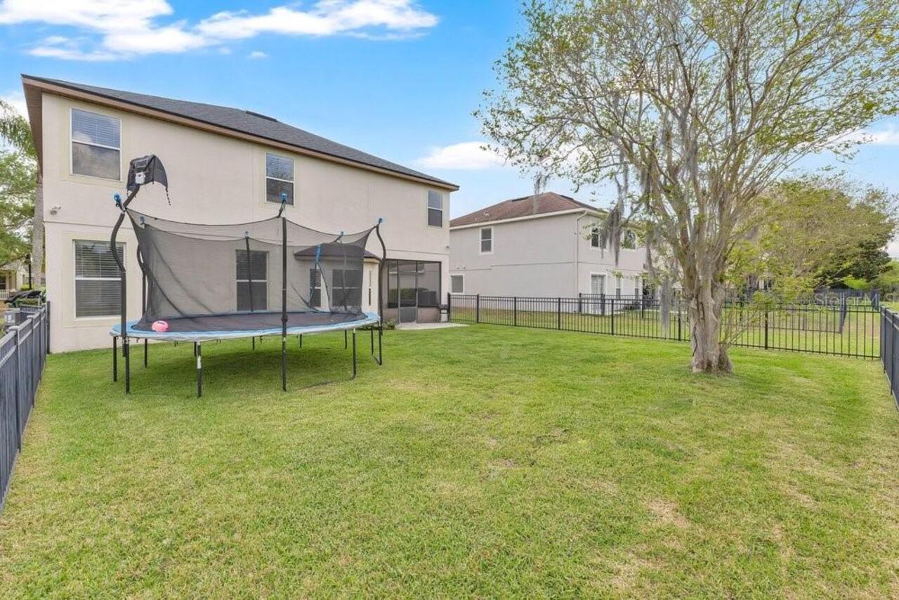 Listing Photo 23