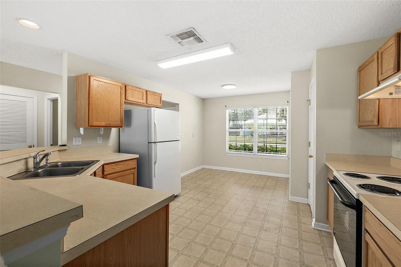 Listing Photo 9