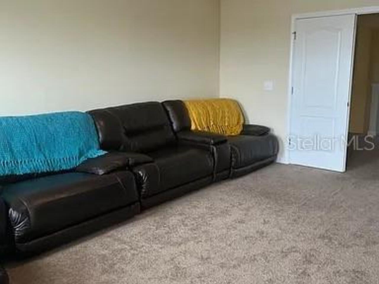 Listing Photo 11