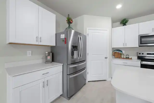 Listing Photo 10