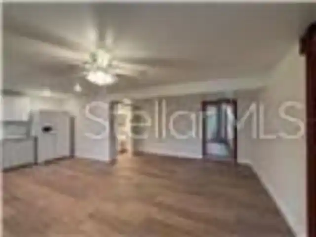Listing Photo 9