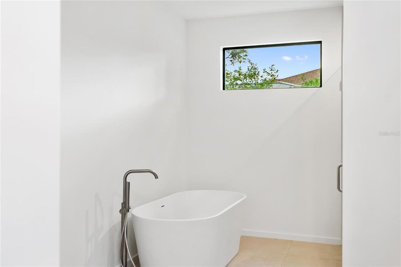 Listing Photo 92