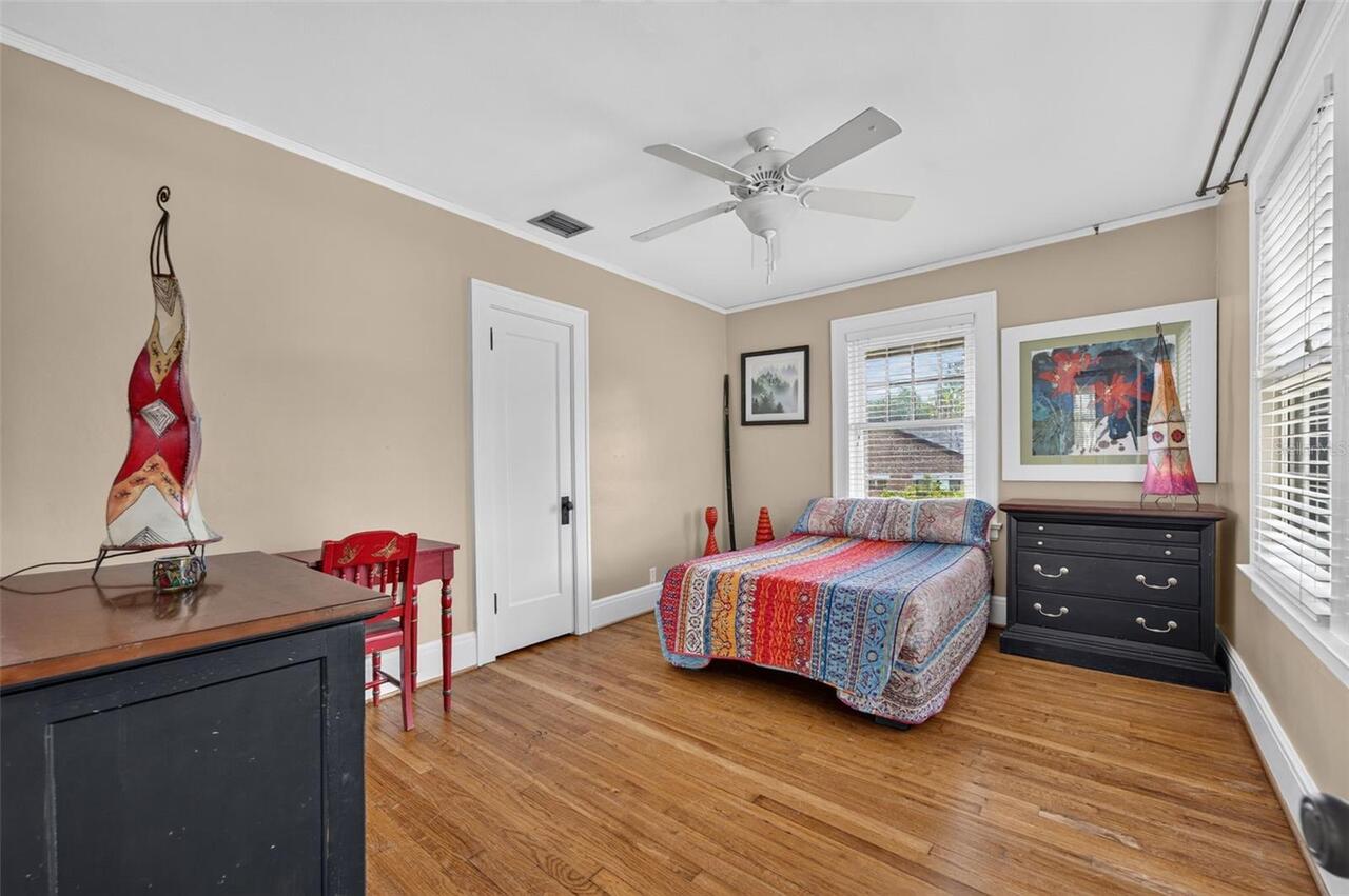 Listing Photo 16