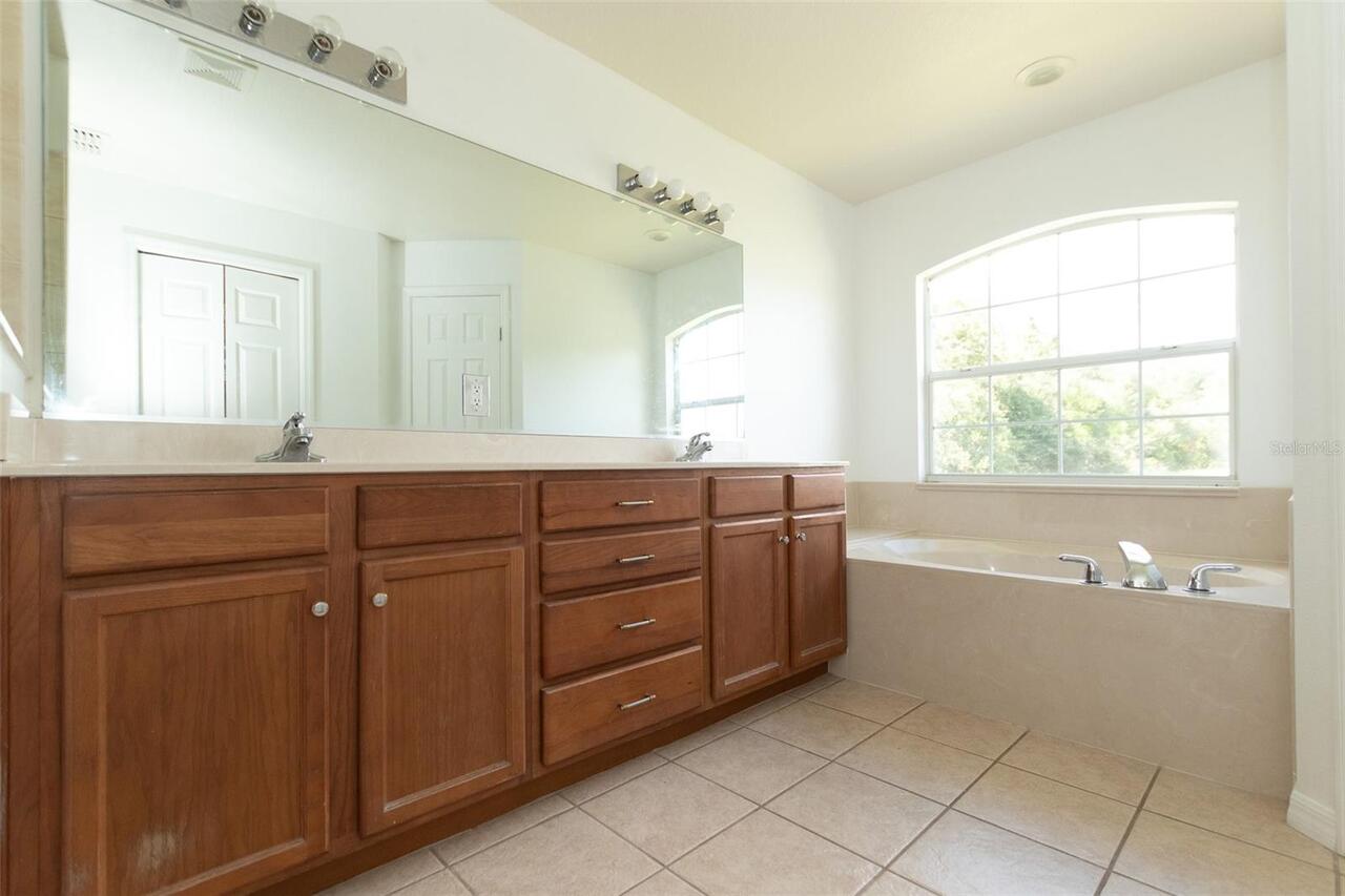 Listing Photo 46