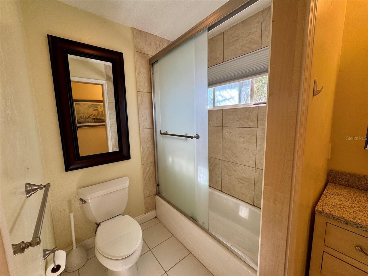 Listing Photo 9