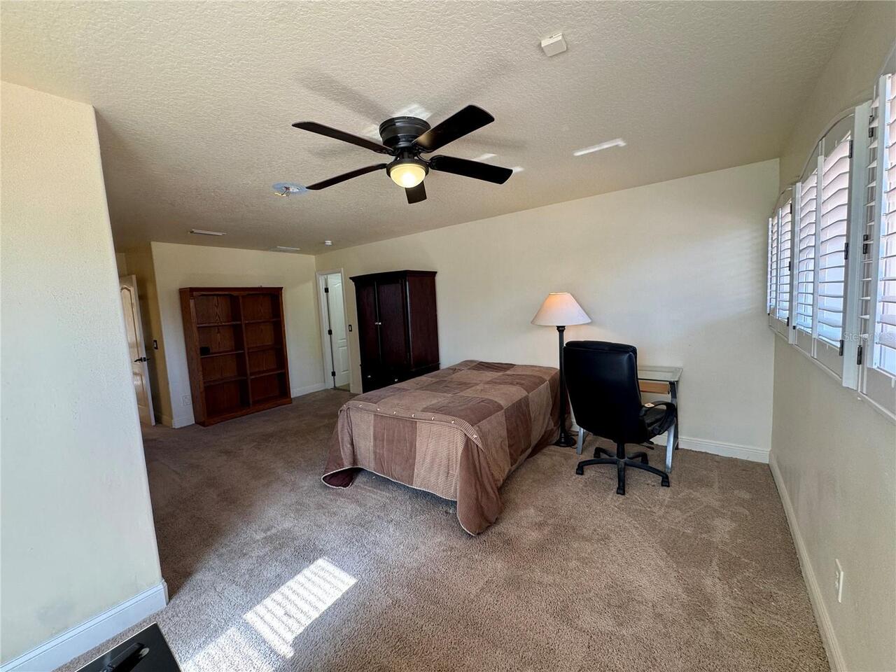 Listing Photo 15